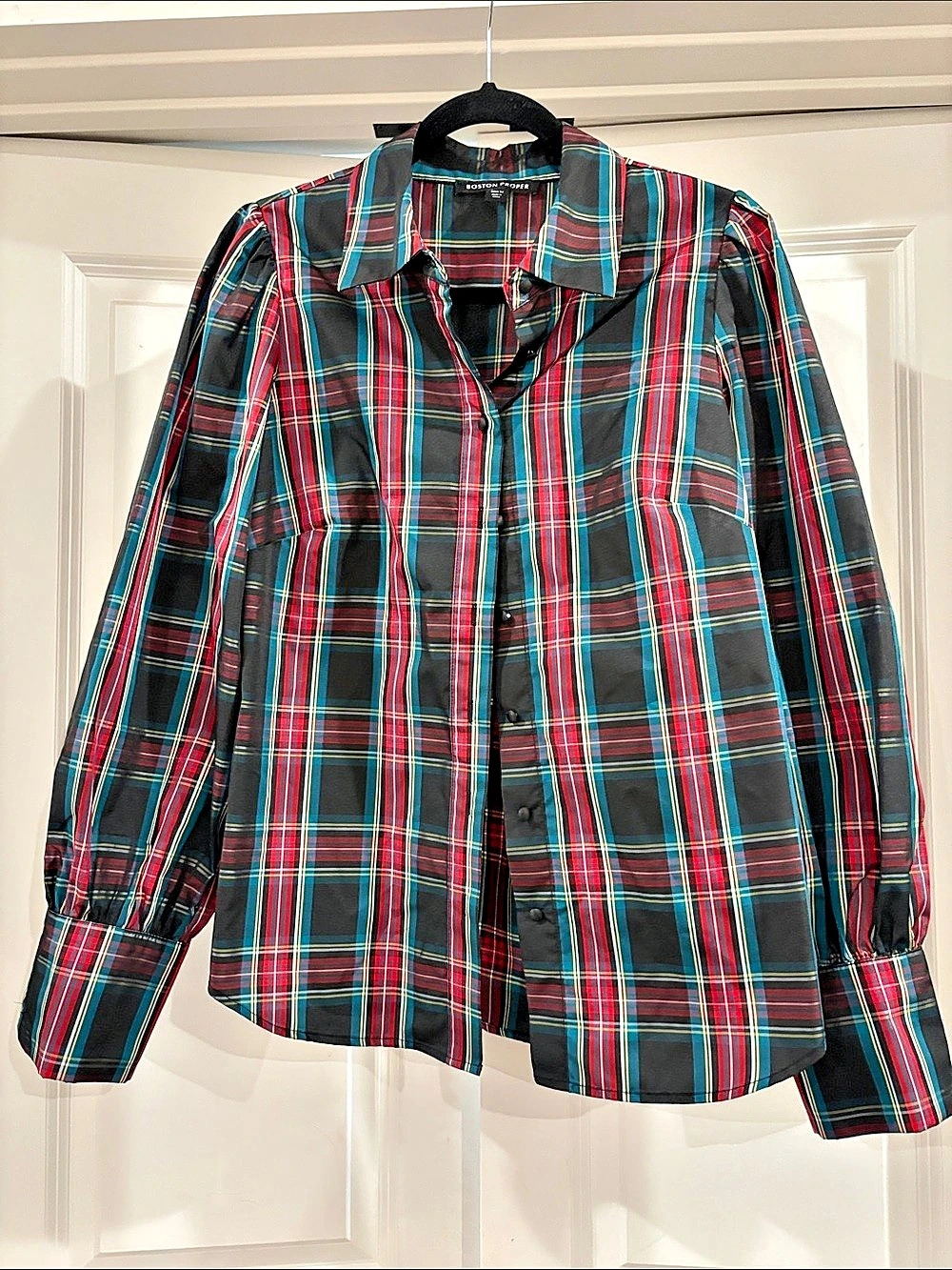 Boston Proper Holiday Plaid Victoria Drama Sleeve Shirt in Black & Red Medium